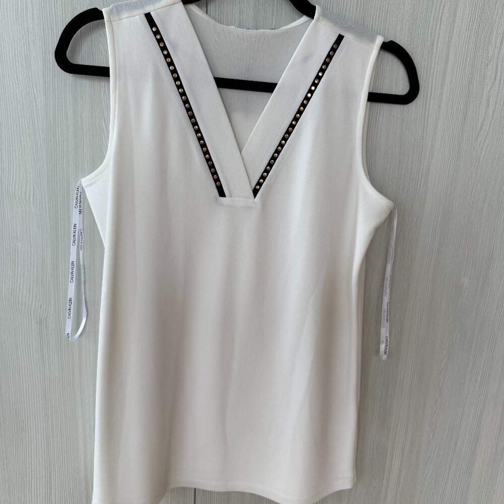 Calvin Klein White V-Neck Blouse with Stud Detail – XS (Never Worn)